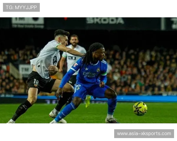 卡雷拉斯内切一条龙低射破门，皇马客场打破僵局